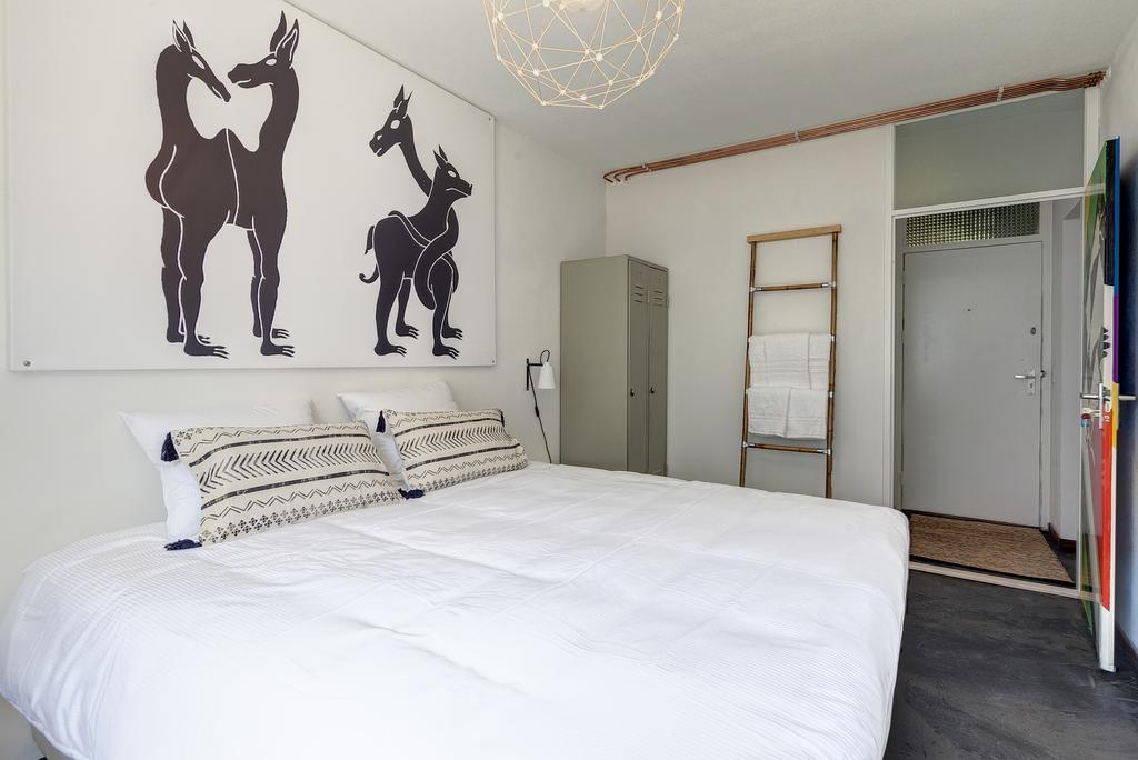 Bed And Breakfast Zuid Oost Heesterveld / Bnb Zoh Амстердам Стая снимка